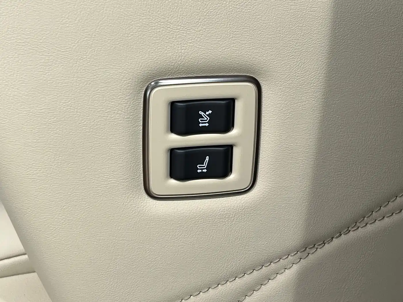 Toyota Alphard 2026 2024 Hybrid 2.5L Ultimate Enjoyment Edition