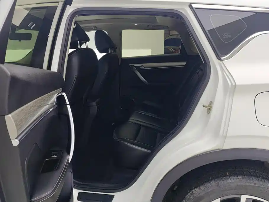 Geely Binyue 2019 2019 260T DCT Knight China VI
