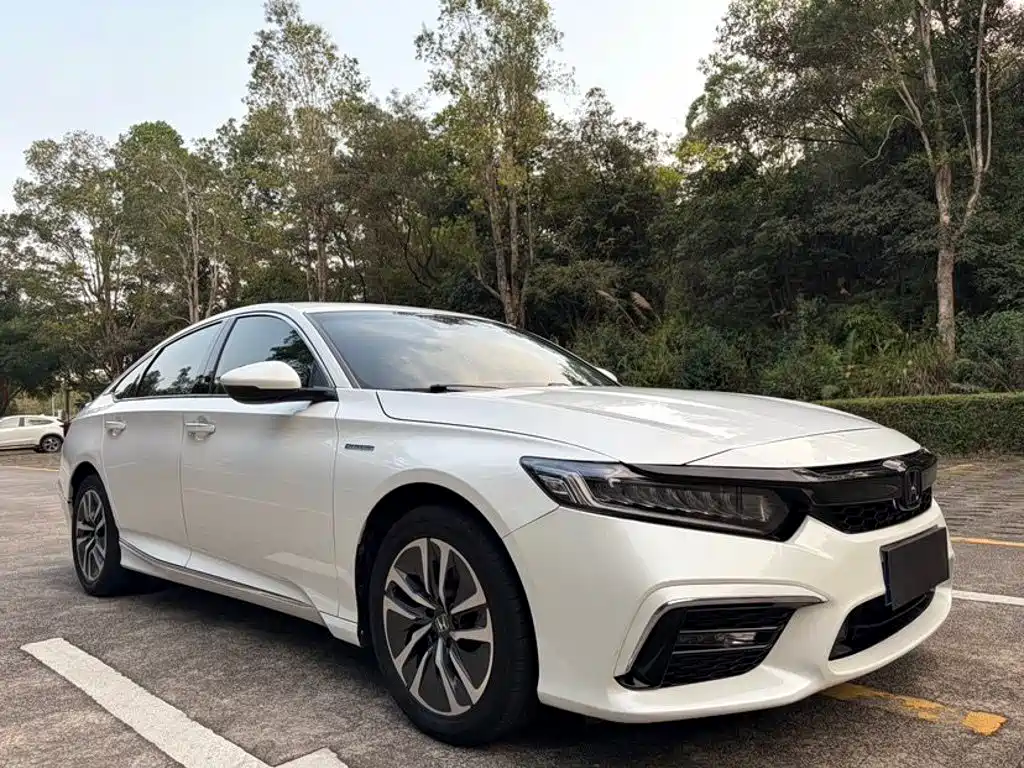 Honda Inspire 2019 2019 Sharp Hybrid 2.0L Pure Elegance China VI