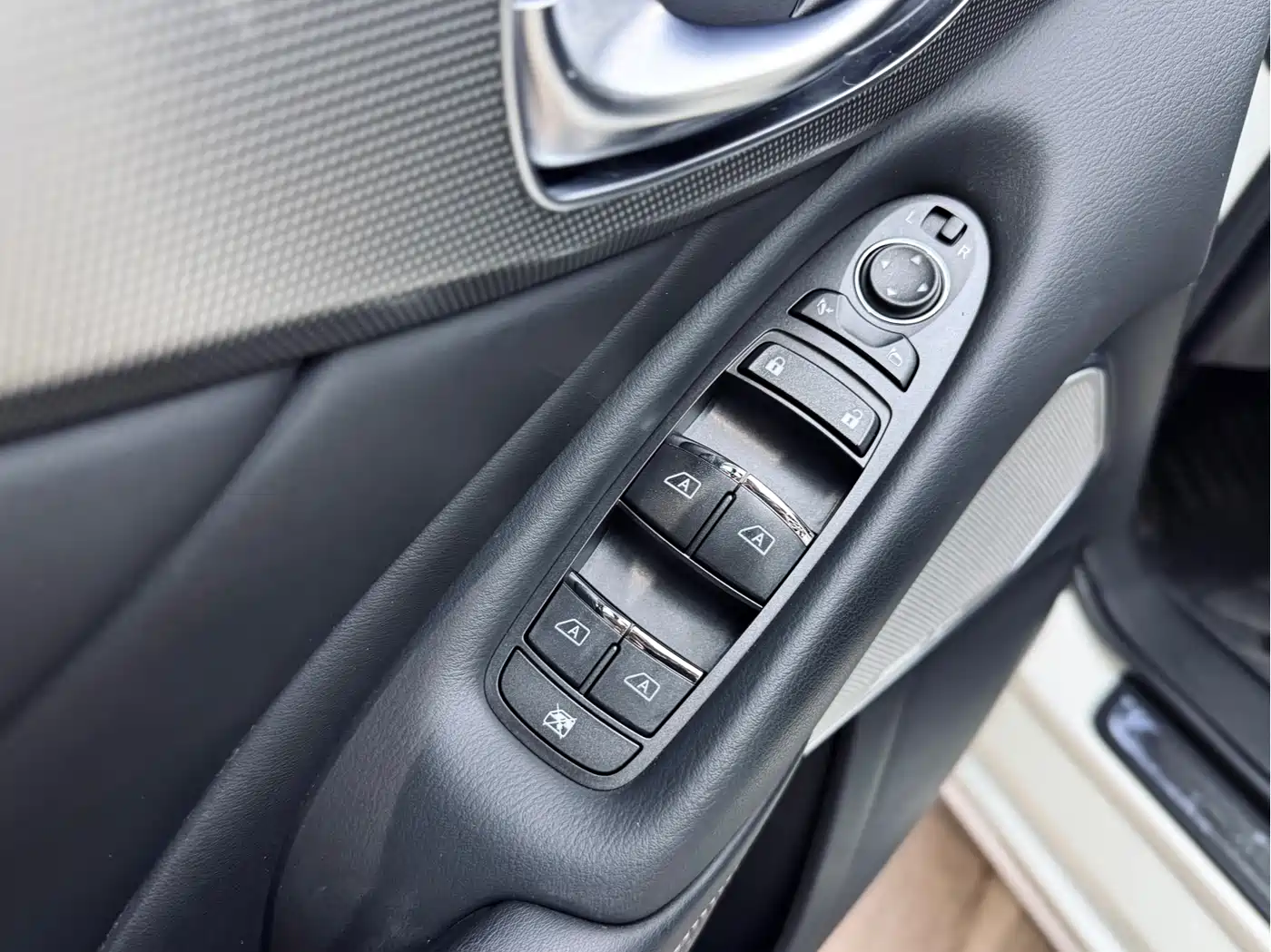 Infiniti Q50L 2020 2018 2.0T Premium Edition (China VI)