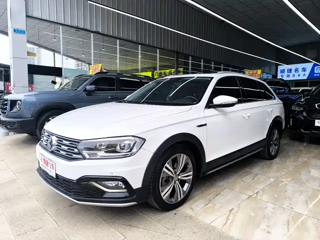  Volkswagen C-TREK 2018 230TSI DSG Luxury