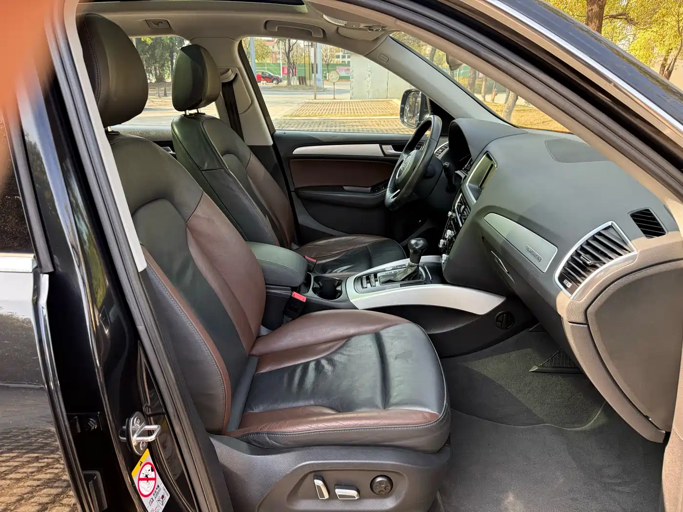 Audi Q5 2017 Plus 40 TFSI Technology фото 16