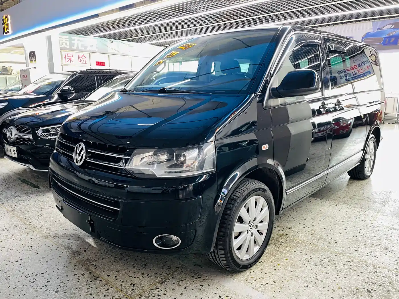 Volkswagen Multivan 2012 2.0TSI 4WD Premium фото 2