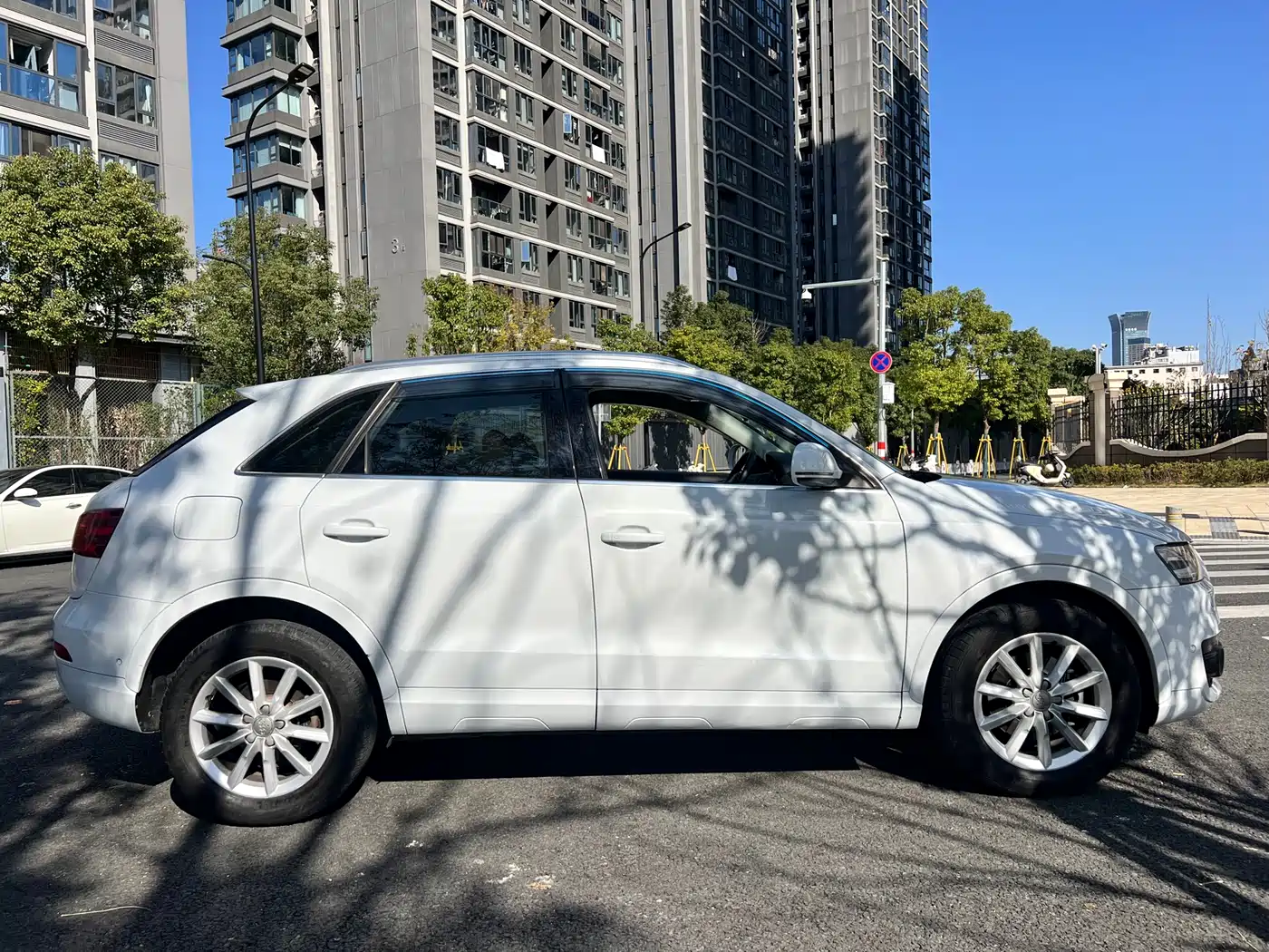 Audi Q3 2013 35 TFSI quattro Luxury фото 4