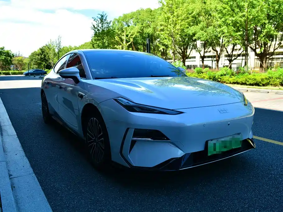 Geely Galaxy Galaxy E8 2025 2025 575km Exploration Smart Drive Edition