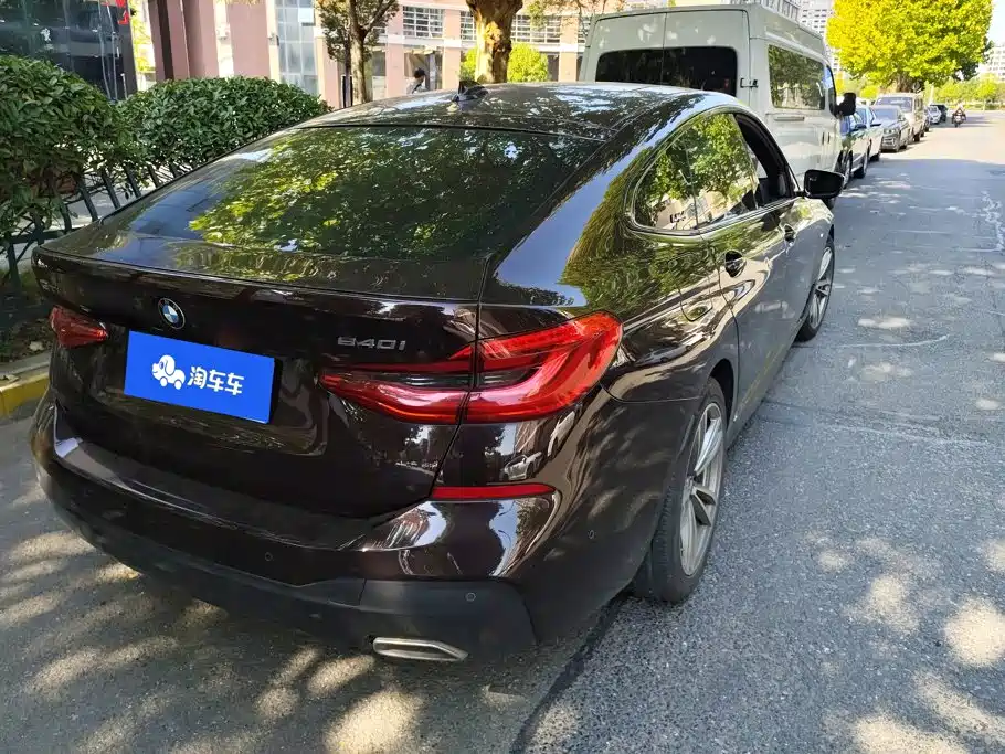 Фото 3 - BMW 6 Series GT