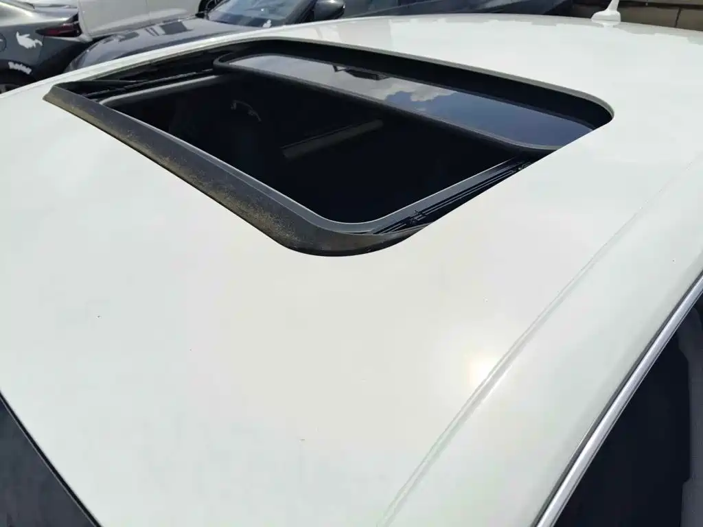 Фото 6 - Audi A4L