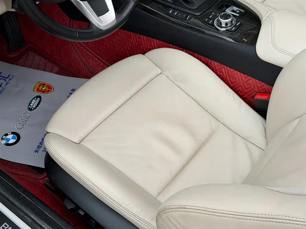 BMW Z4 2010 sDrive30i Leading Model фото 10