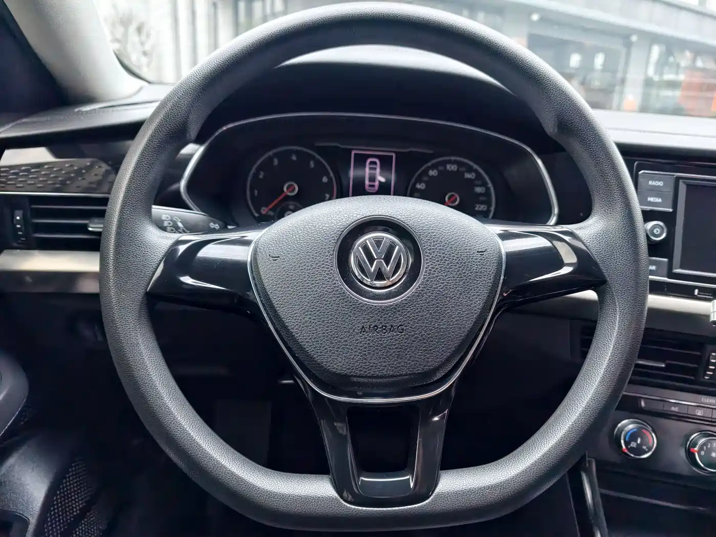 Volkswagen Passat 2019 Model 280TSI Business Edition China VI фото 16