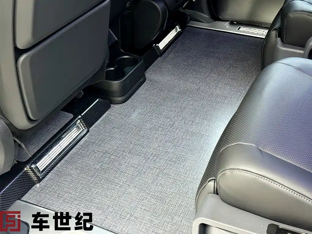 Toyota Granvia 2026 Model 2.5L Hybrid Comfort Edition фото 5