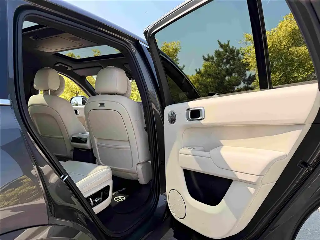 Li Auto Li L8 2025 2025 Ultra Smart Renewal Edition