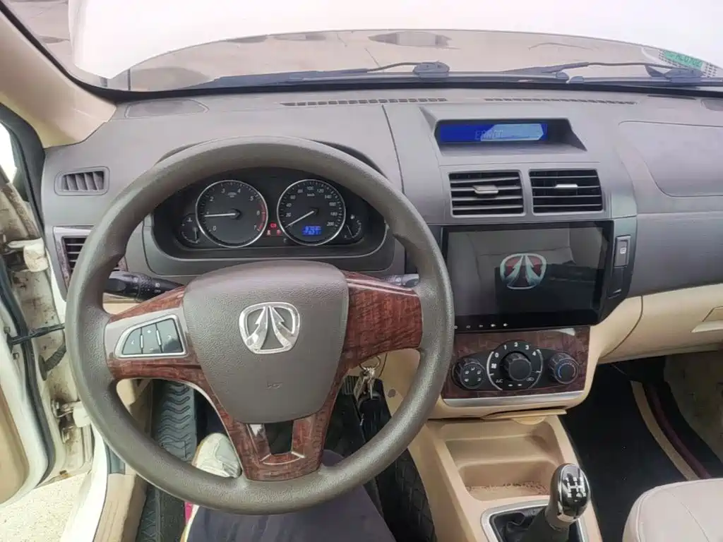 BAIC Weiwang M30 2016 2015 1.5L Comfort Model DAM15