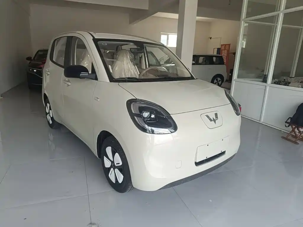 Wuling Motors Hongguang MINIEV 2026 2025 4-Door Advanced