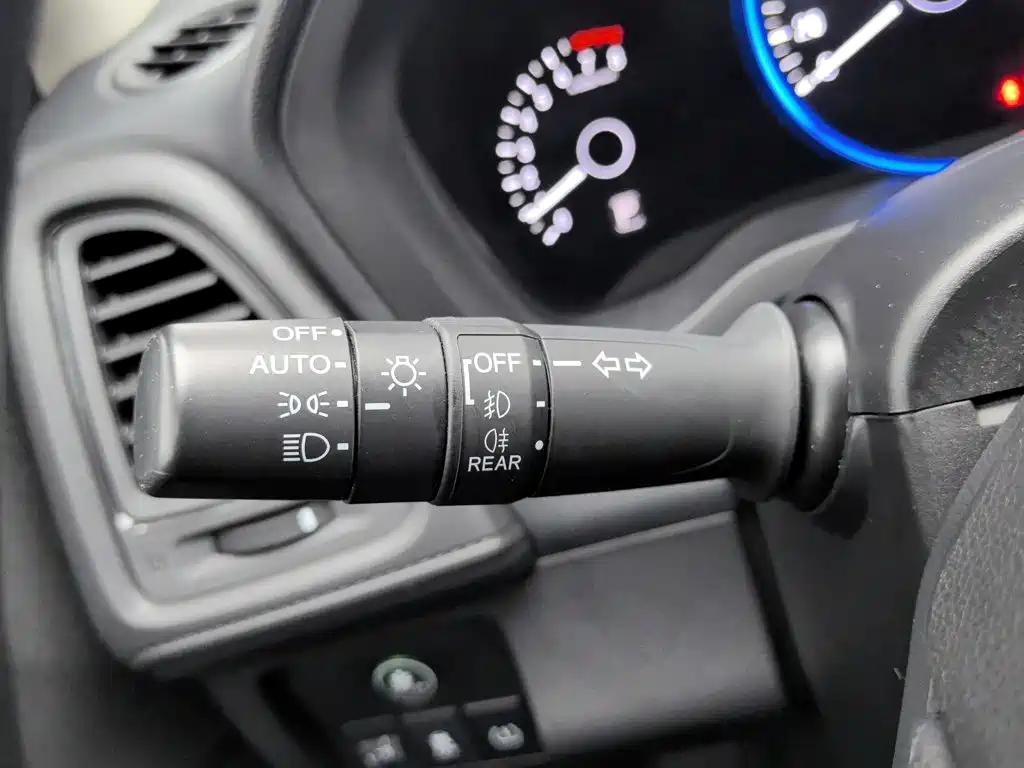 Фото 21 - Honda Vezel