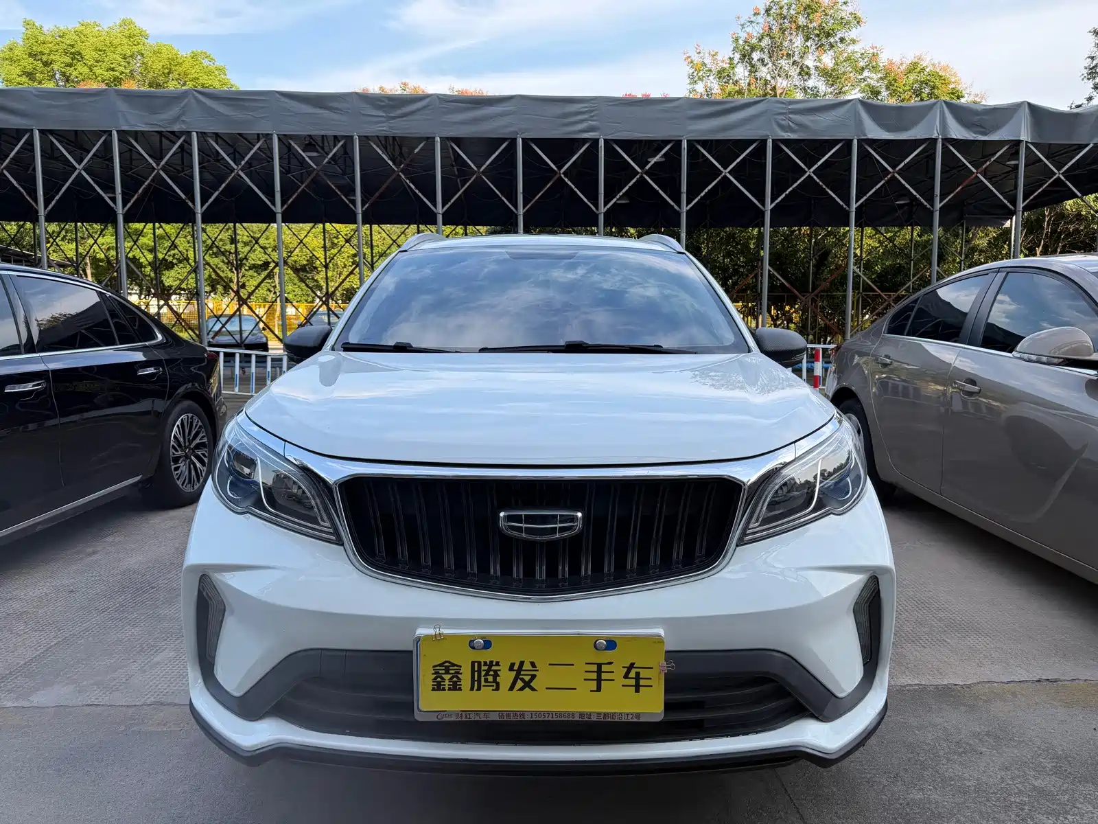 Фото 2 - Geely Vision X3
