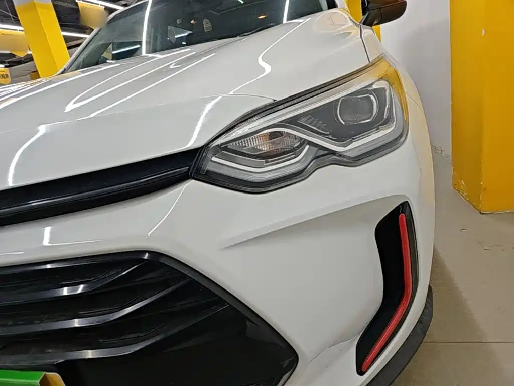Chevrolet Volando 2021 2020 Mild Hybrid Redline 530T Automatic Premium Edition (5+2 seater)