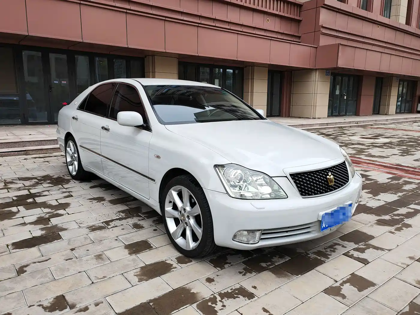 Toyota Crown 2006 2.5L Royal Leather Edition фото 3