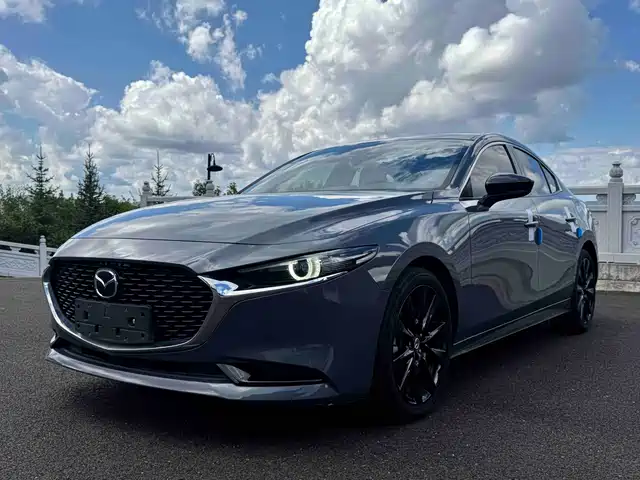 Mazda Mazda3 Axela 2.0L, автомат