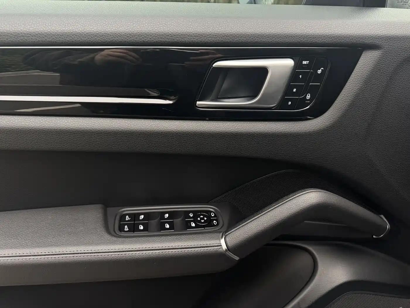Porsche Cayenne 2019 Cayenne 3.0T фото 14