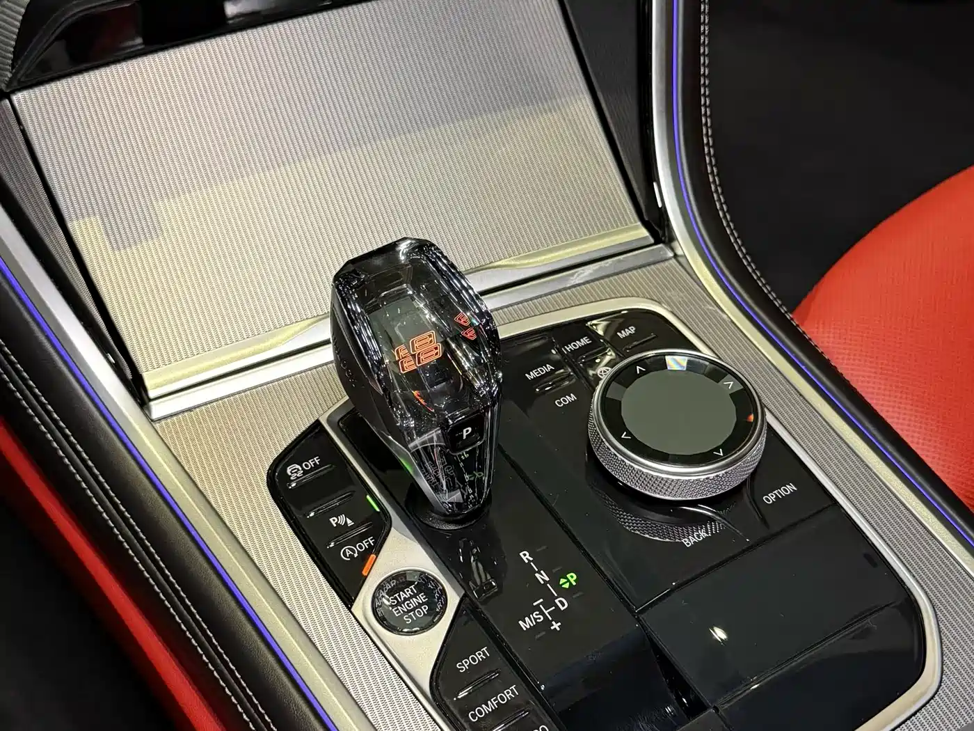 BMW 8 Series 2019 840i Coupe M Sport Package фото 6