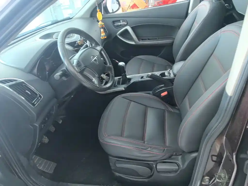 Haima S5 2015 2015 1.6L Manual Luxury Sunroof Edition