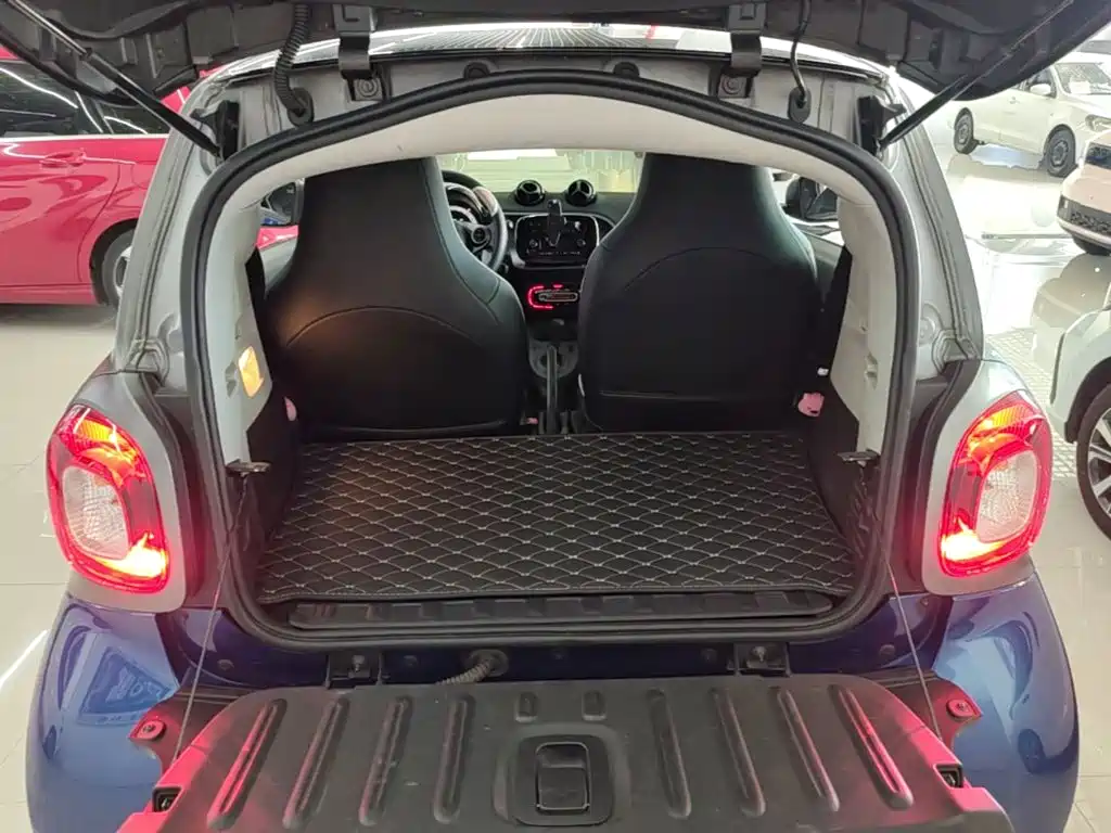 smart fortwo 2018 2018 1.0L 52kW Hardtop Passion Edition China V