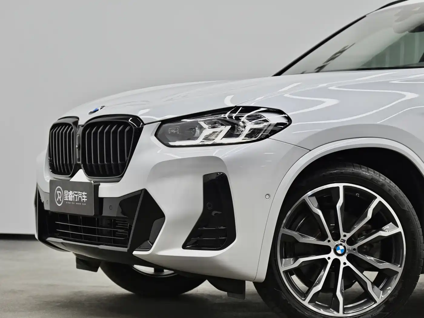 Фото 25 - BMW X3