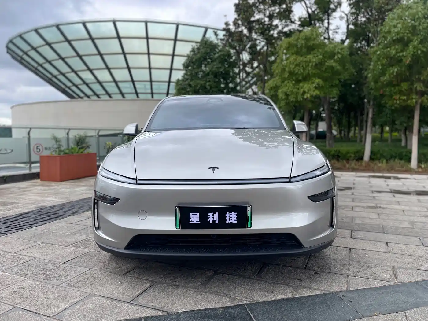 Tesla Model Y L 2025 2025 Facelift Long Range AWD