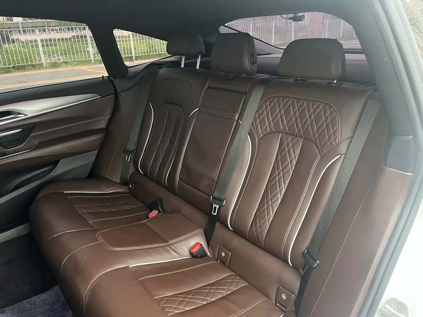 BMW 6 Series GT 2018 640i xDrive M Sport Package фото 15