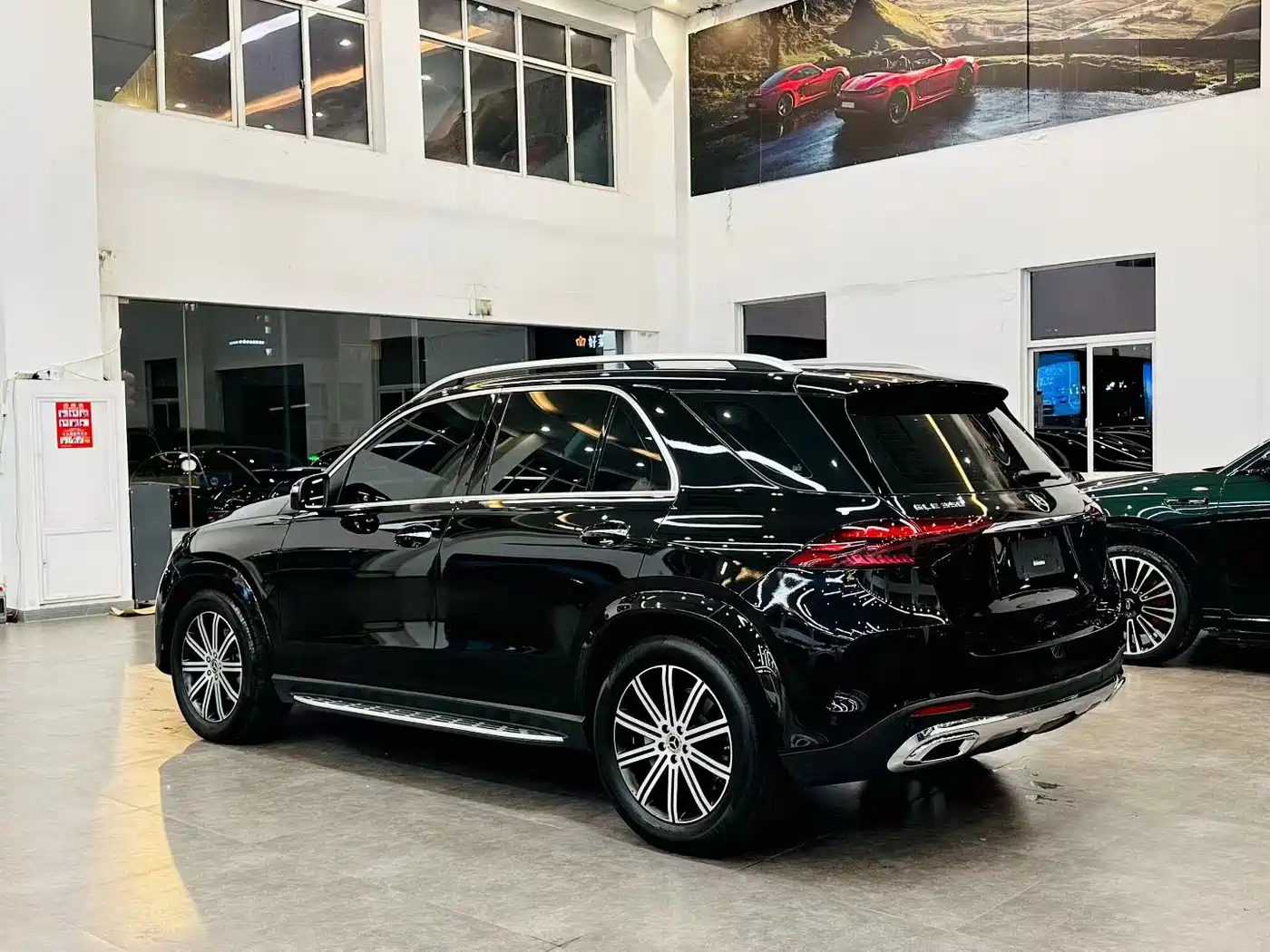 Mercedes-Benz GLE 2025 GLE 350 4MATIC Fashion фото 4