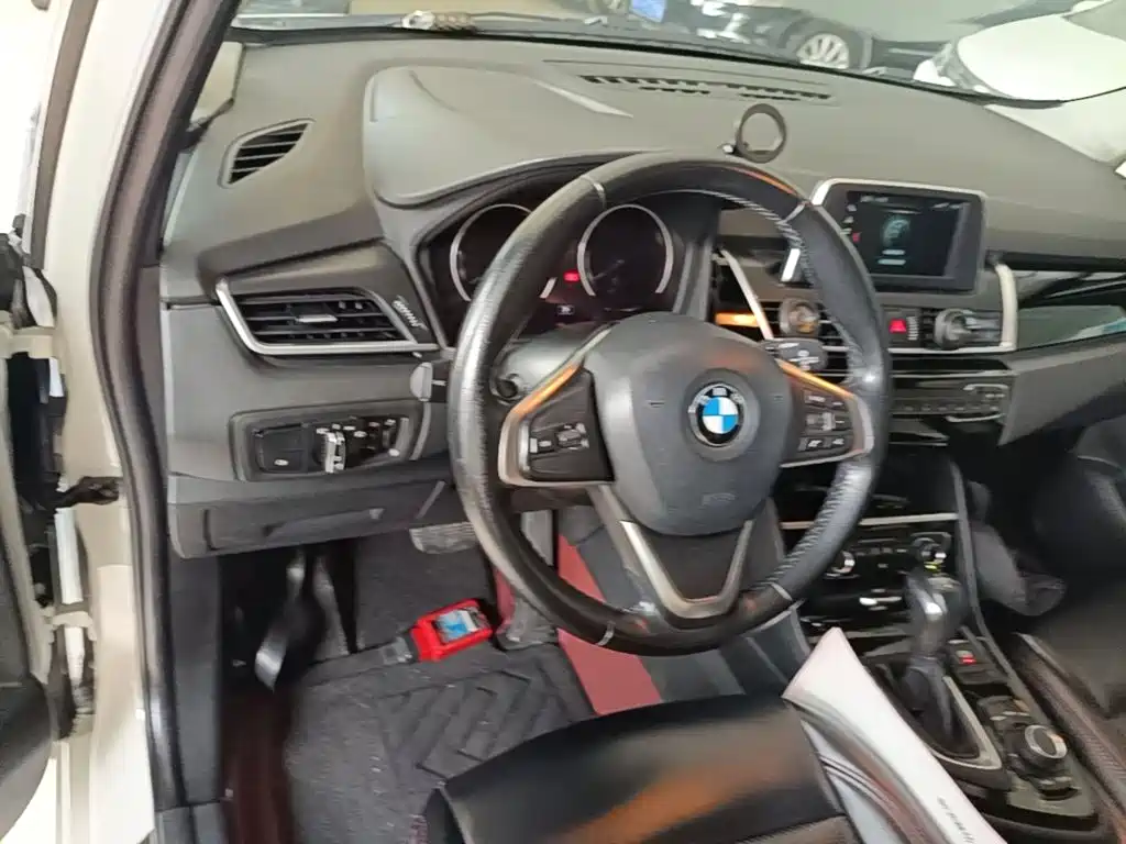 BMW 2 Series Touring 2019 2018 218i Sport Line