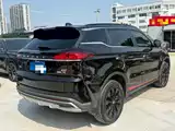 Photo 11 - Geely Atlas