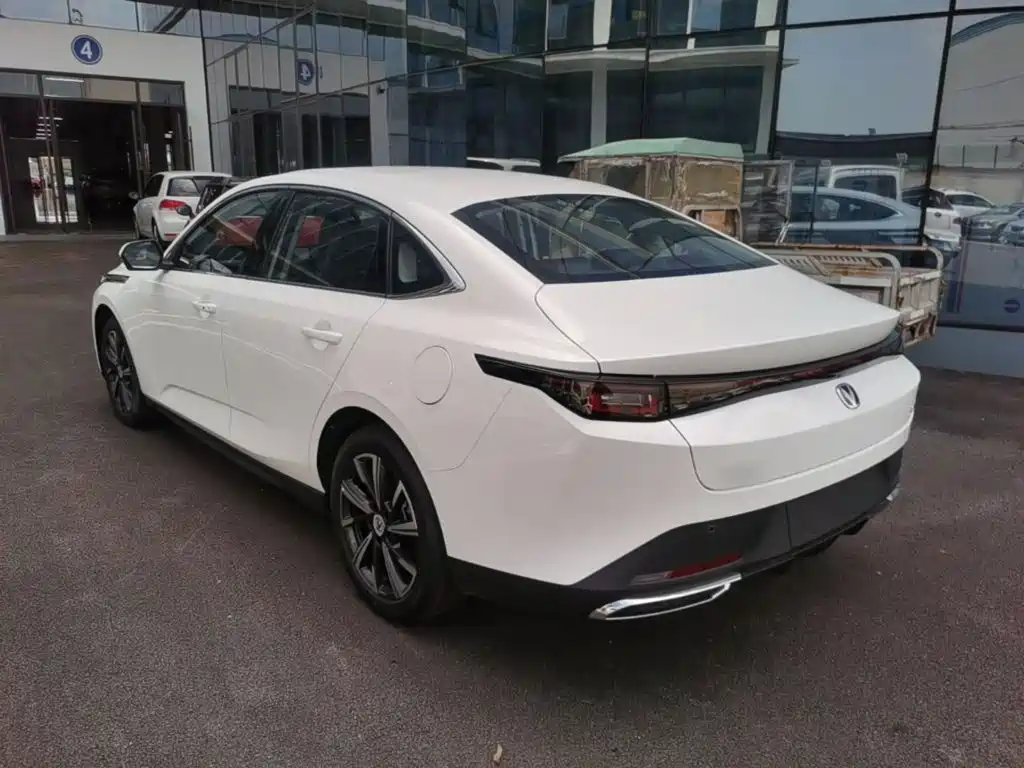 Changan Eado 2026 2025 Blue Whale 1.5T 500Bar Premium