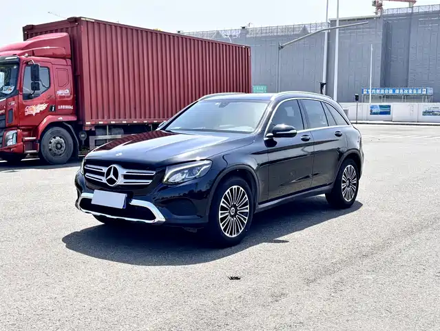 MERCEDES-BENZ GLC