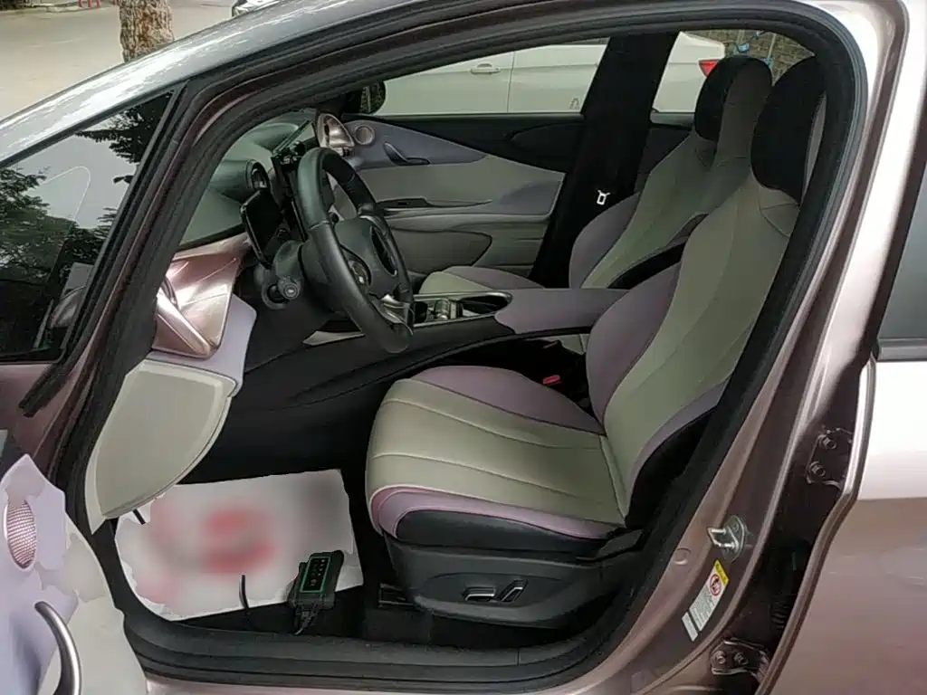 Photo 7 - BYD Dolphin