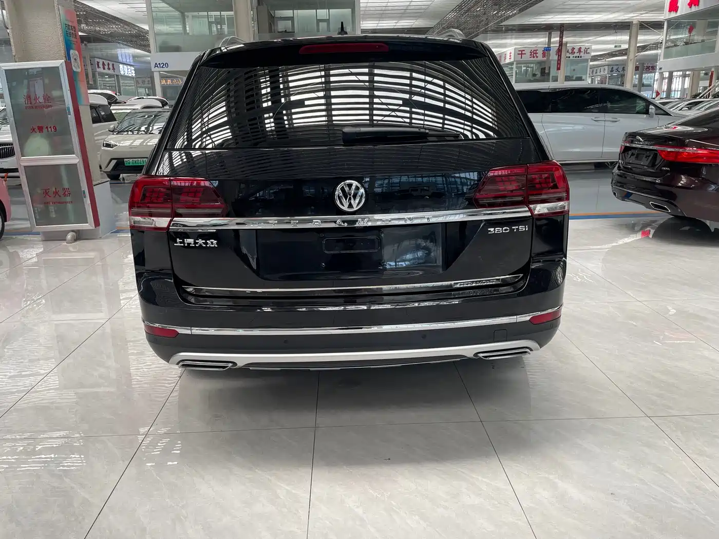 Фото 12 - Volkswagen Teramont