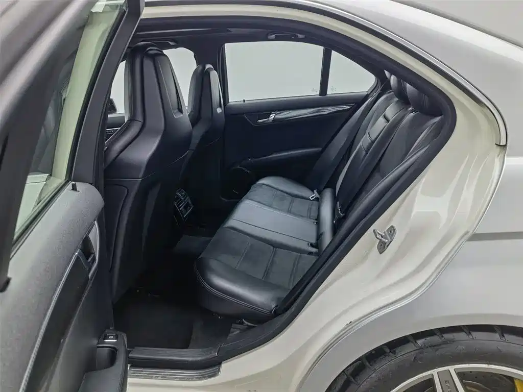 Mercedes-Benz C-Class AMG 2009 AMG C 63 Dynamic фото 15