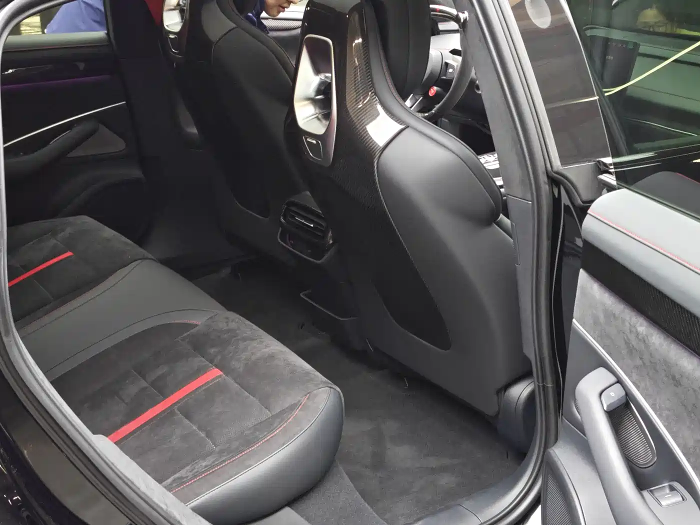 XIAOMI CAR XIAOMI SU7 ULTRA