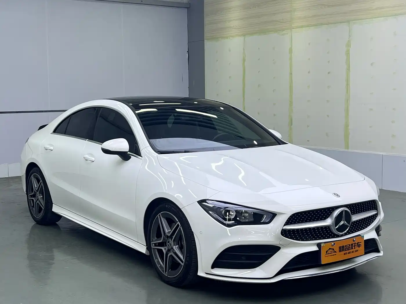 MERCEDES-BENZ CLA