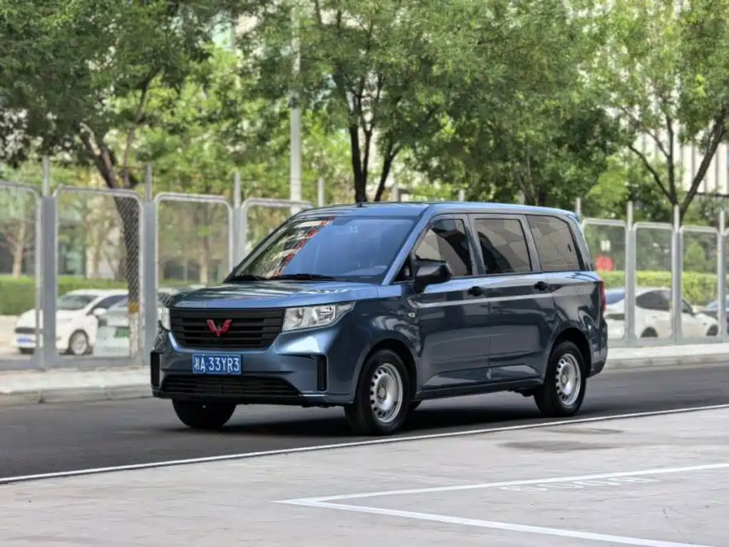 Wuling Motors Wuling Hongguang PLUS 2019 1.5T Manual Standard 5-Seater