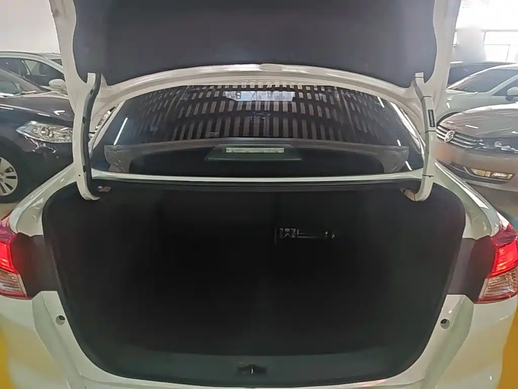 Nissan Bluebird 2019 2019 1.6L CVT Cool Edition China VI