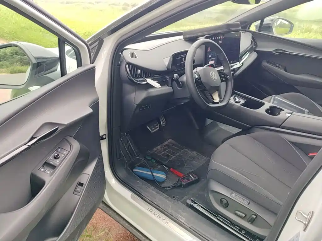 Volkswagen Unique 06 2026 2025 Pure