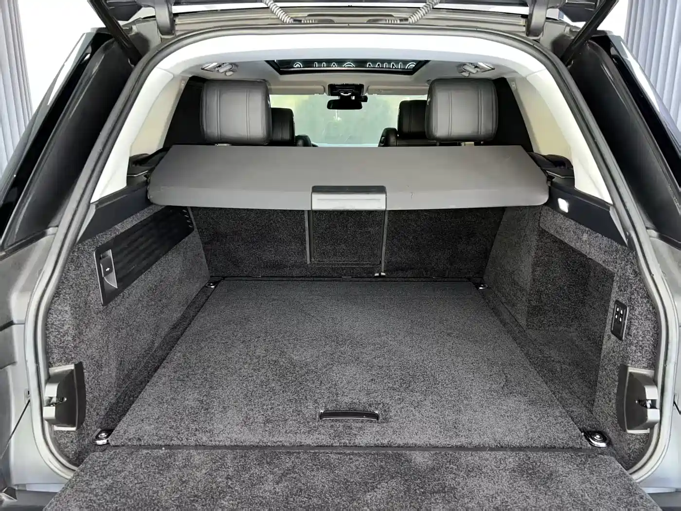 Land Rover Range Rover 2014 3.0 SC V6 Vogue SE Genesis Extended Edition фото 22