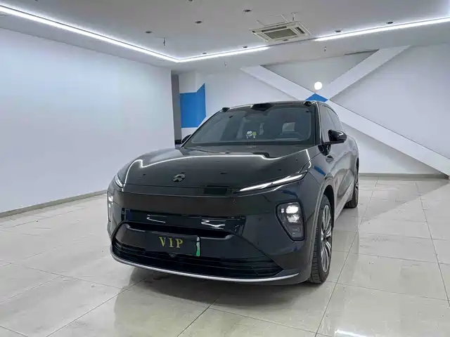 NIO ES8 2023
