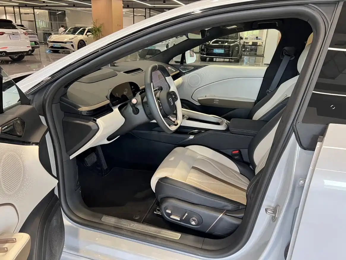 ZEEKR 007GT 2025 2025 AWD Smart Drive 75kWh