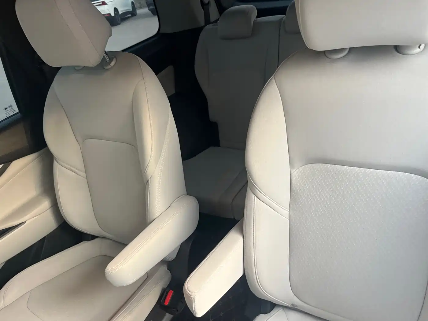 SAIC Maxus Maxus G50 2024 Facelift PLUS 1.5T Happiness Recommended Auto Cruise фото 8