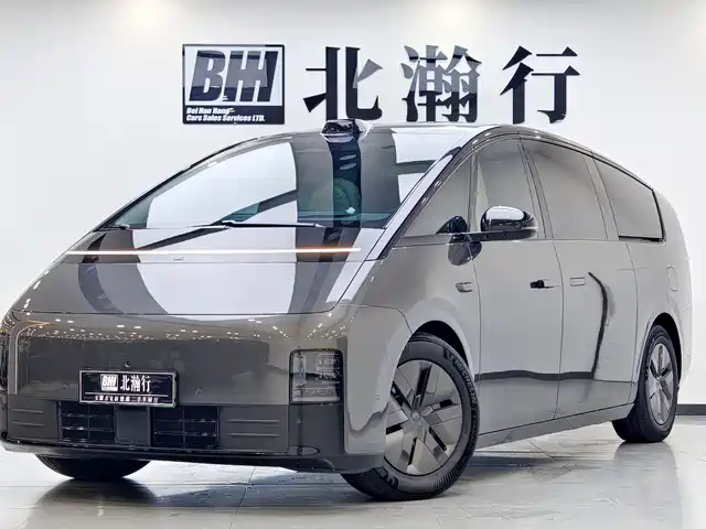 Li Auto MEGA 2024 Ultra