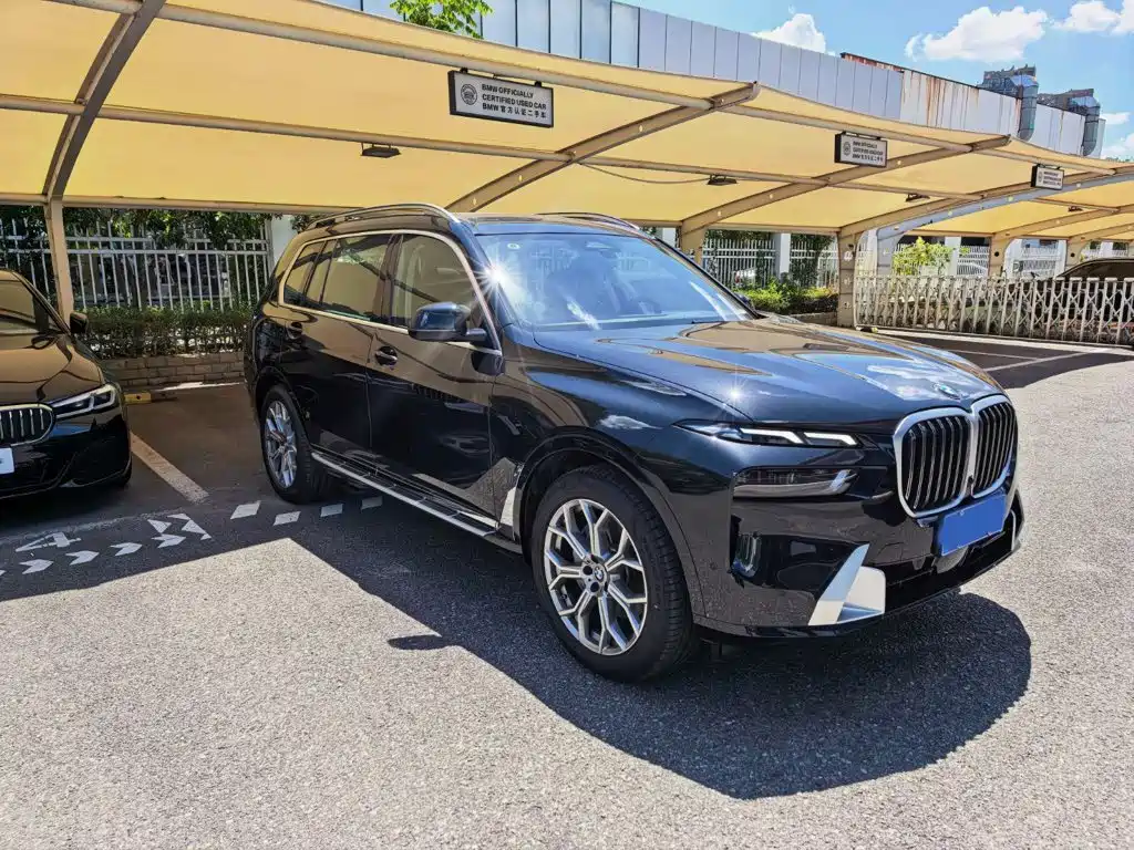 BMW X7 2025 2024 xDrive40i Leading Luxury Package