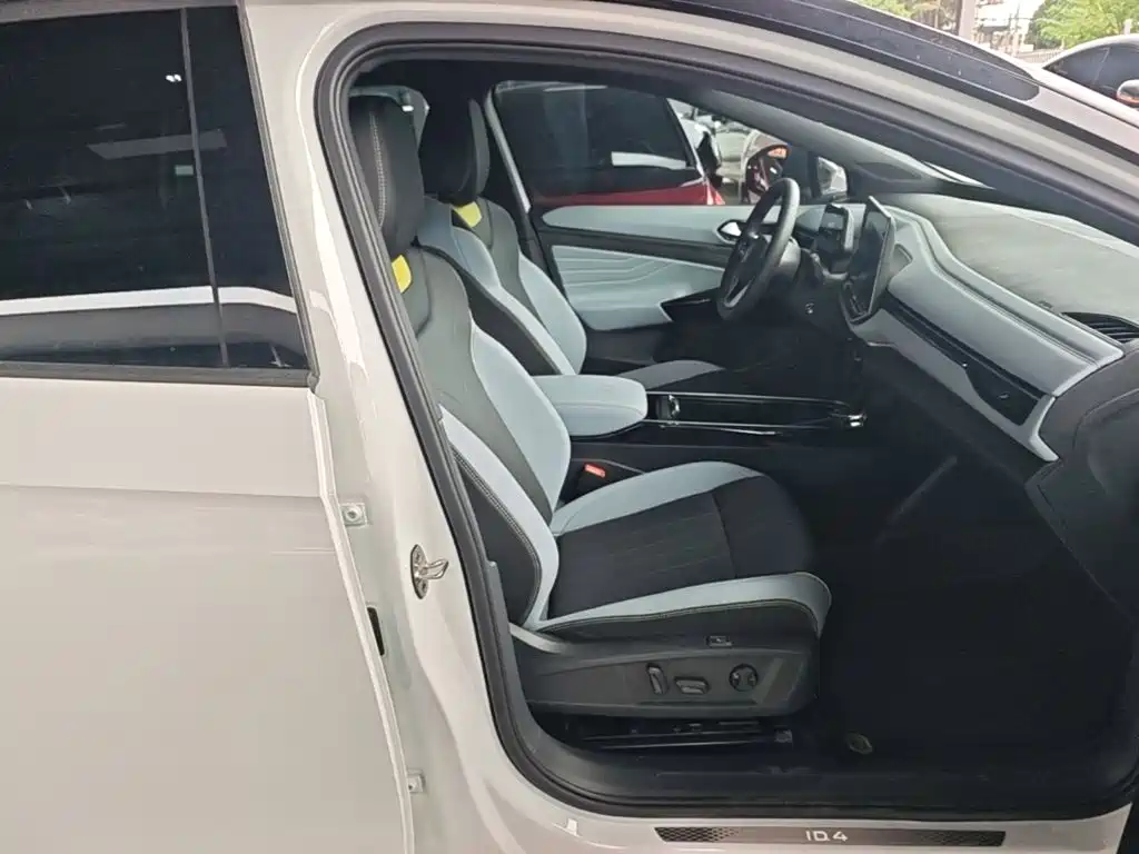 Volkswagen ID.4 X 2025 2025 Facelift Smart Outstanding Edition