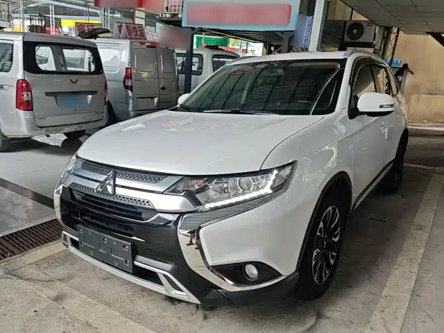 Mitsubishi Outlander 2019
